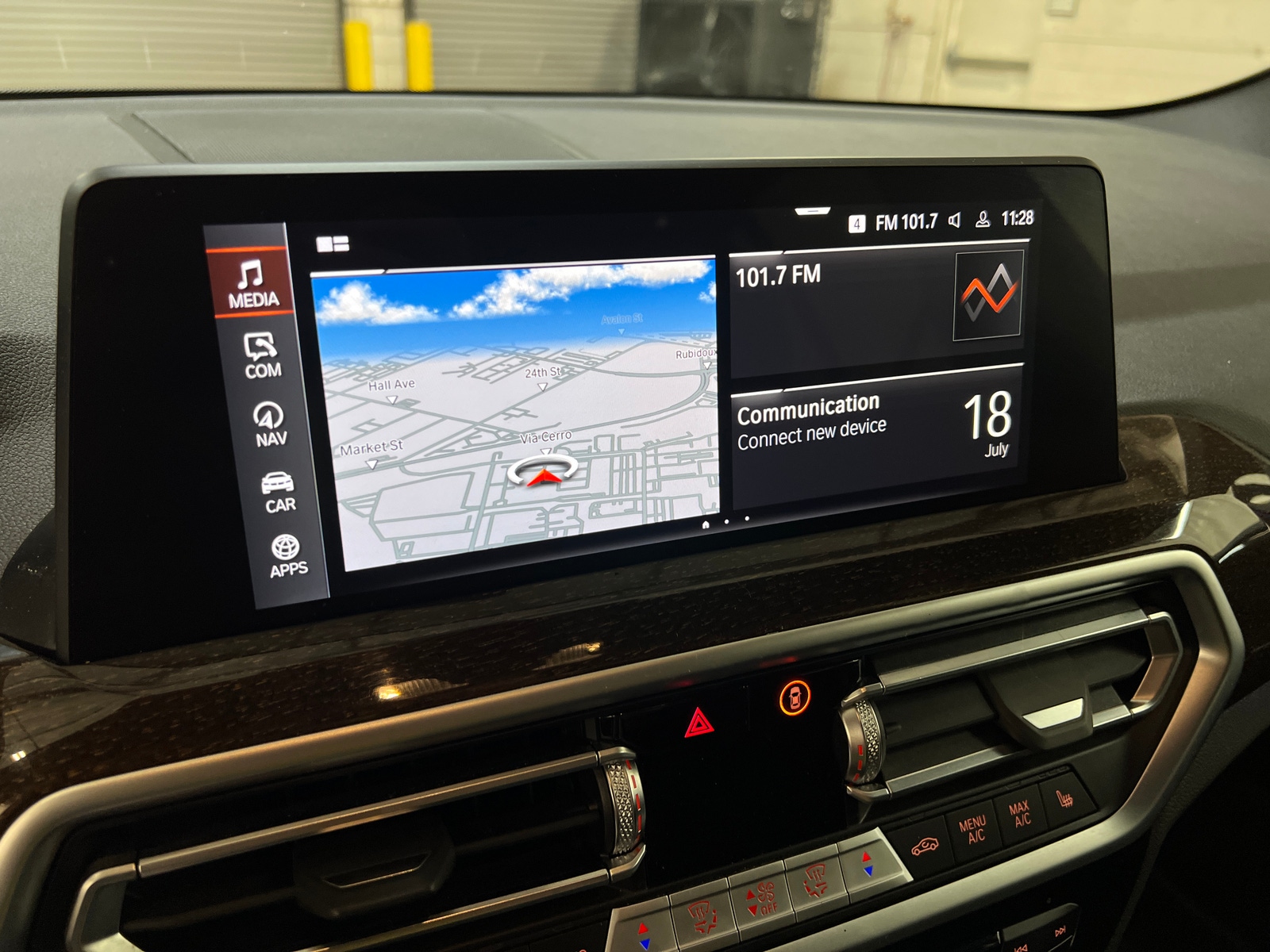 Thumbnail: 2023 BMW X3 - 3