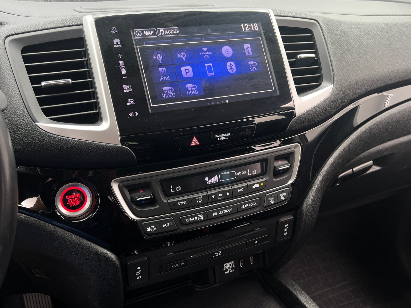 Thumbnail: 2017 Honda Pilot - 3