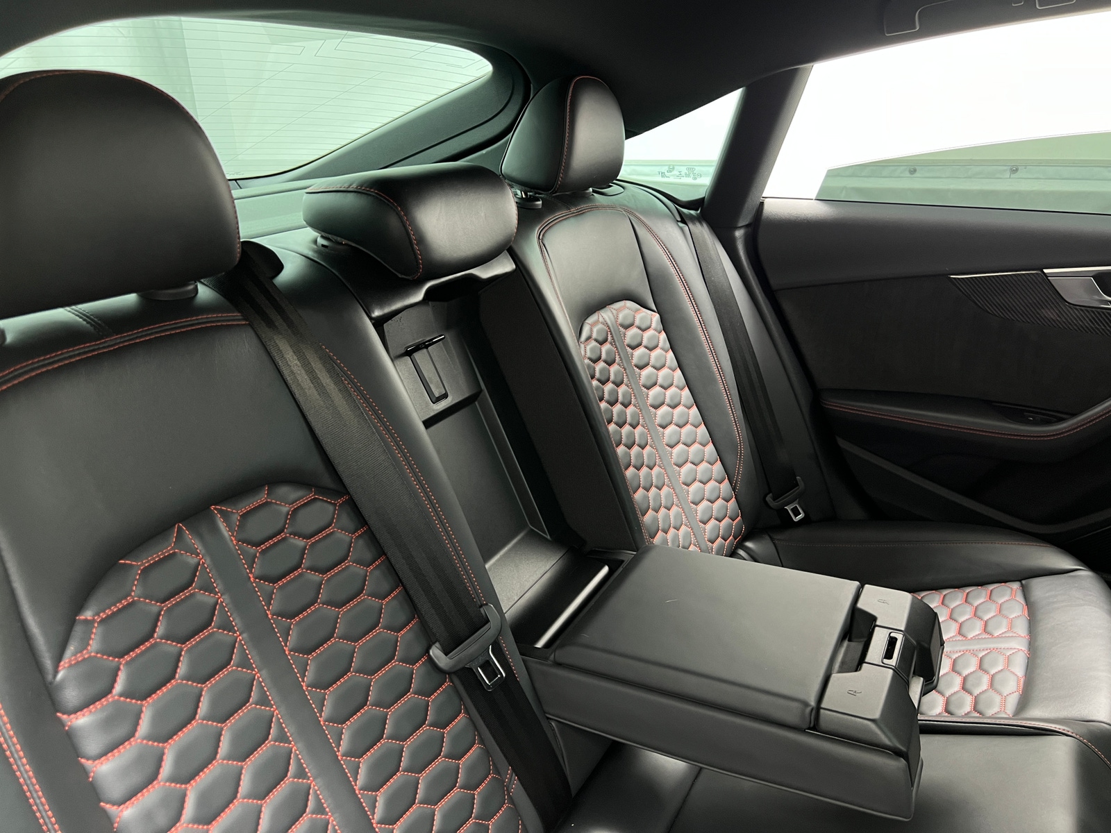 Thumbnail: 2019 Audi RS 5 - 5