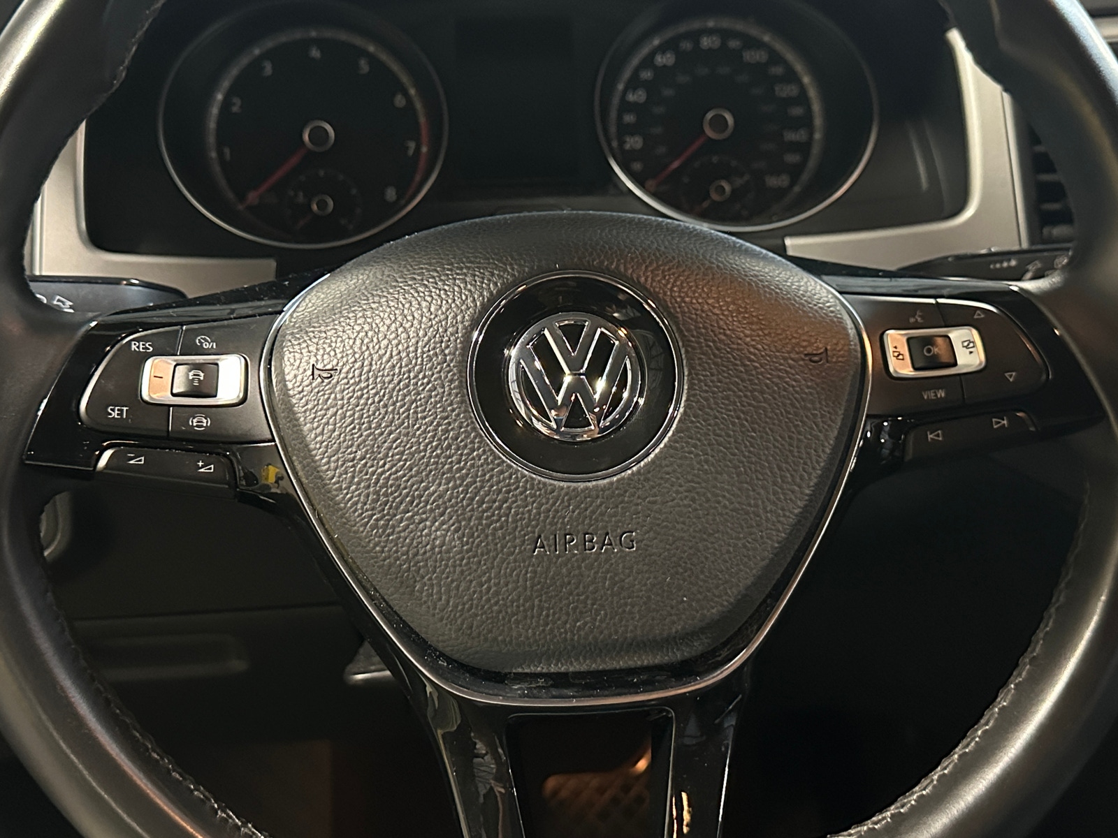 Thumbnail: 2019 Volkswagen Atlas - 4