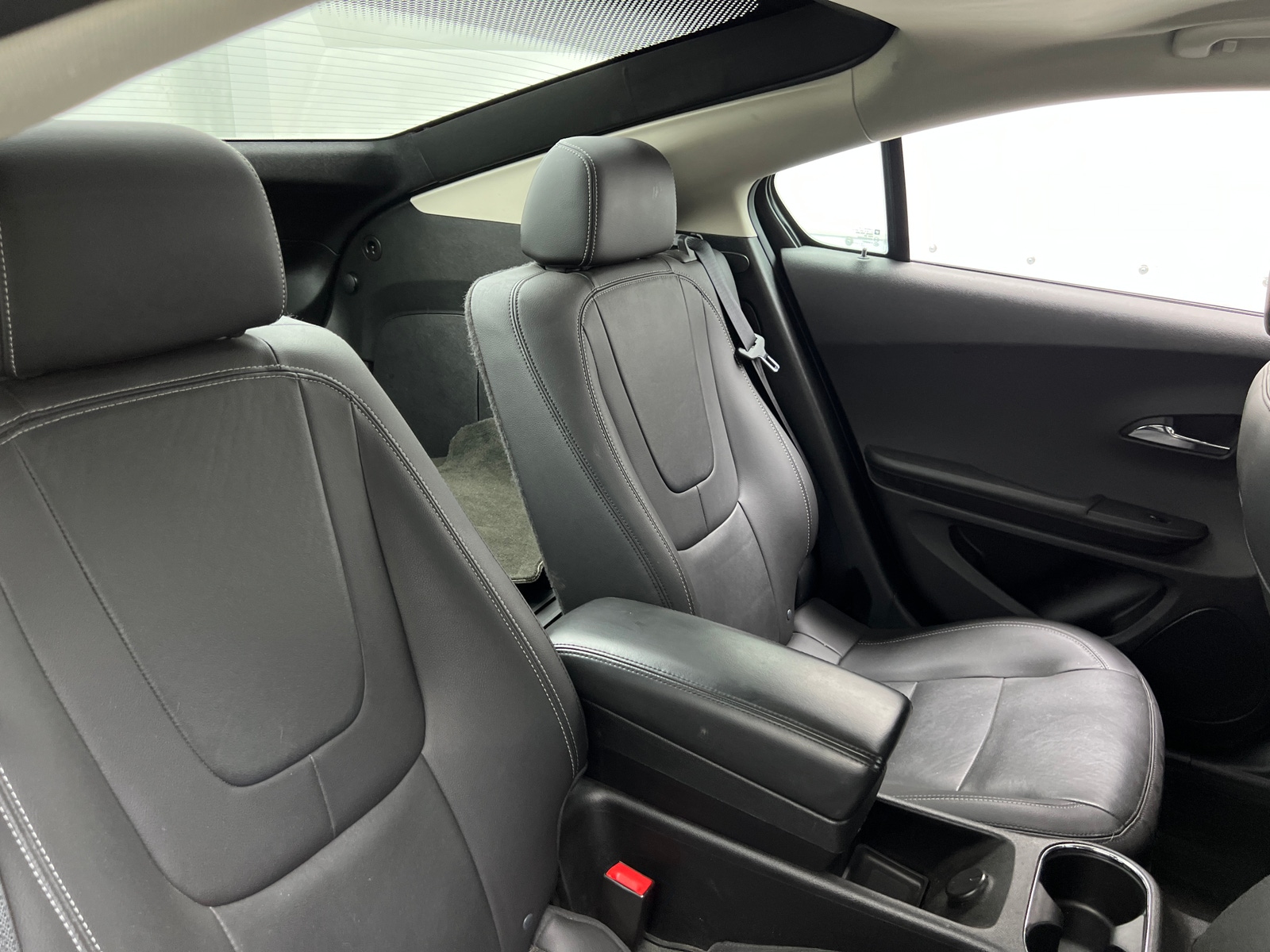 Thumbnail: 2014 Chevrolet Volt - 5