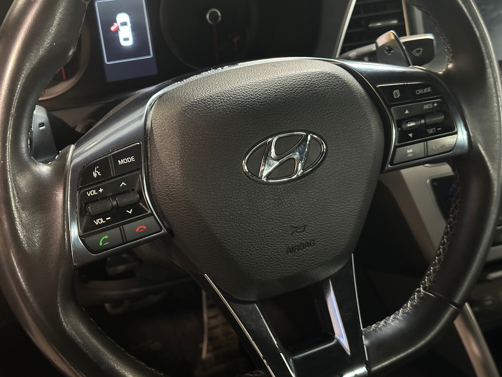 Thumbnail: 2017 Hyundai Sonata - 4