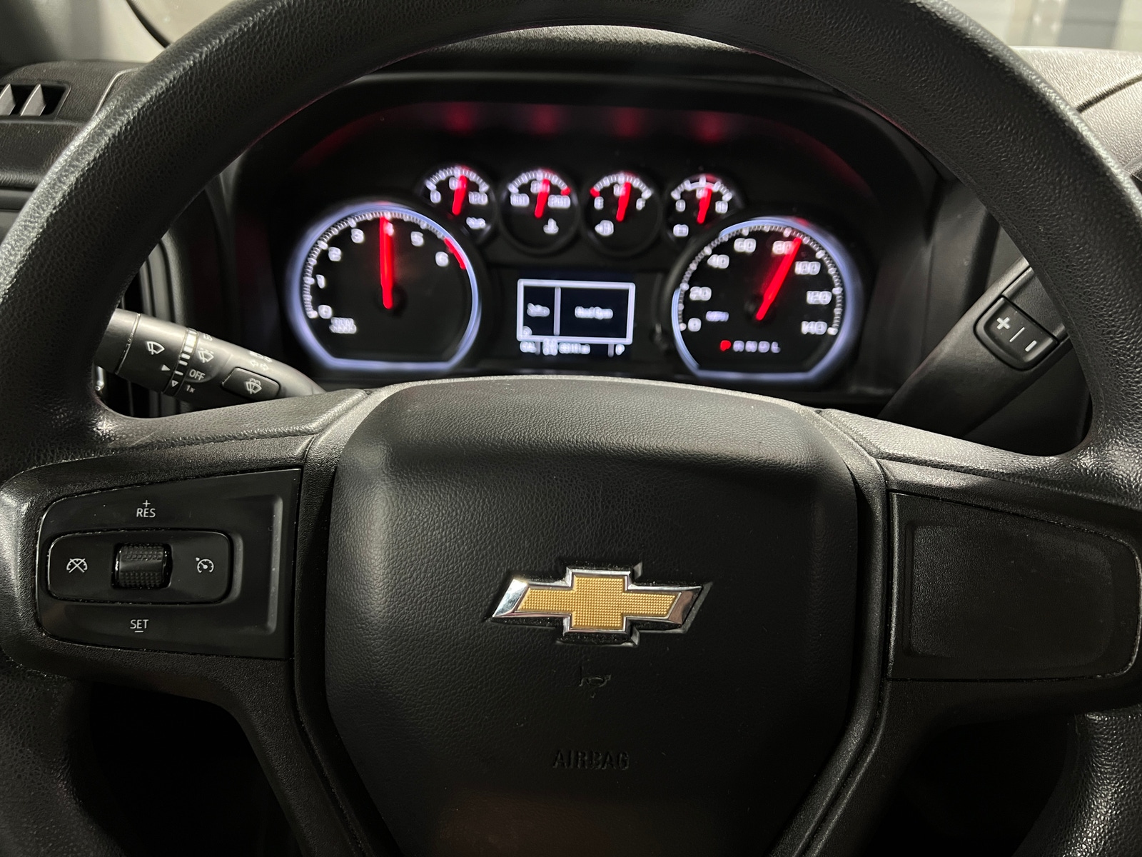Thumbnail: 2020 Chevrolet Silverado 1500 - 5