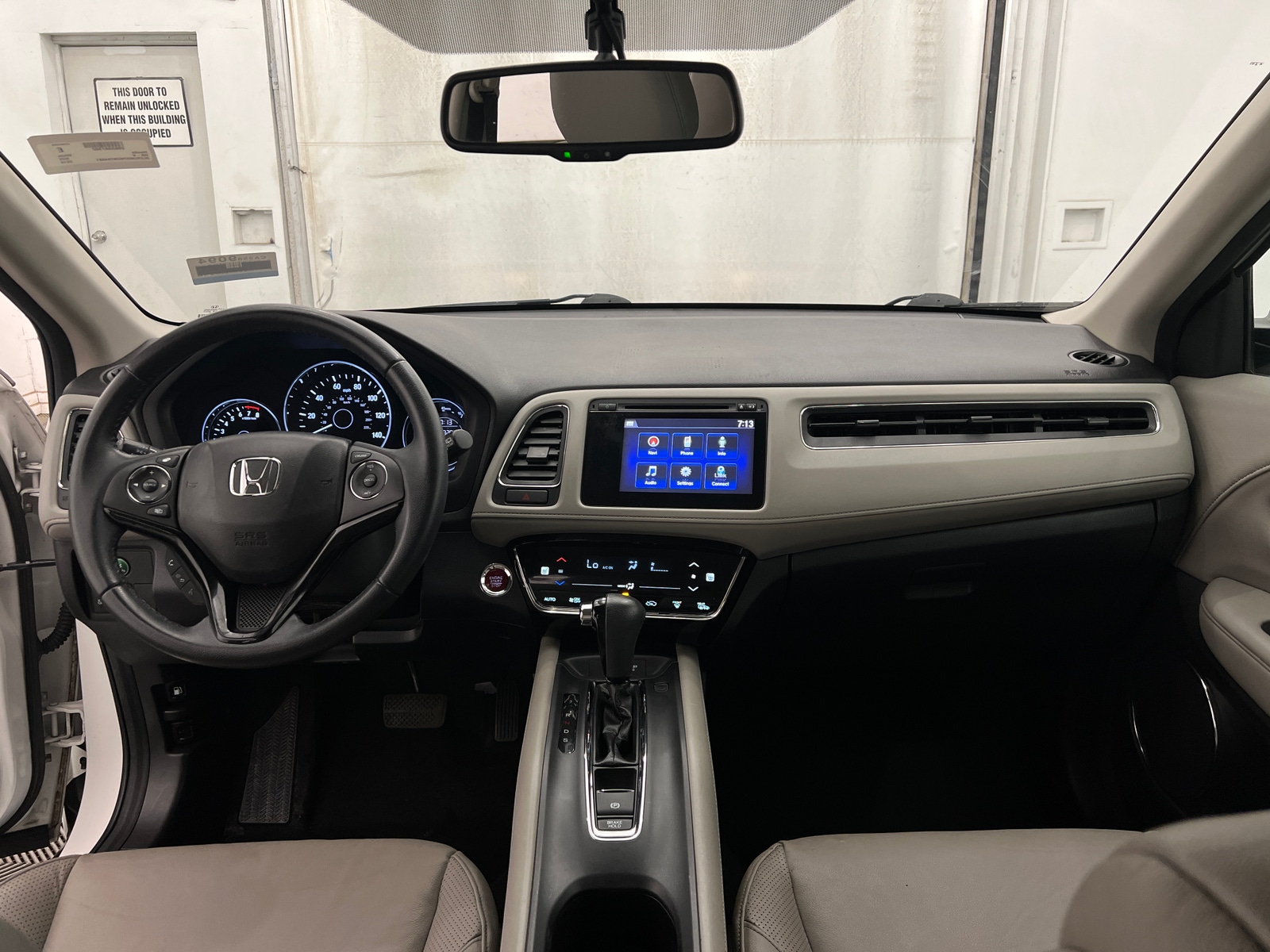 Thumbnail: 2016 Honda HR-V - 2