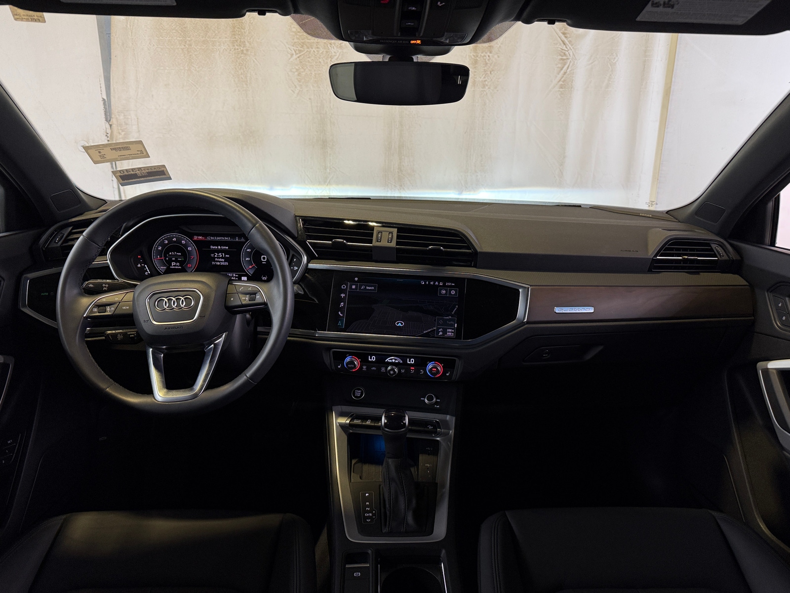 Thumbnail: 2023 Audi Q3 - 2