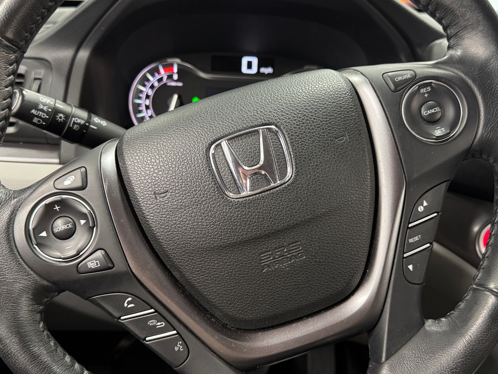 Thumbnail: 2018 Honda Pilot - 4