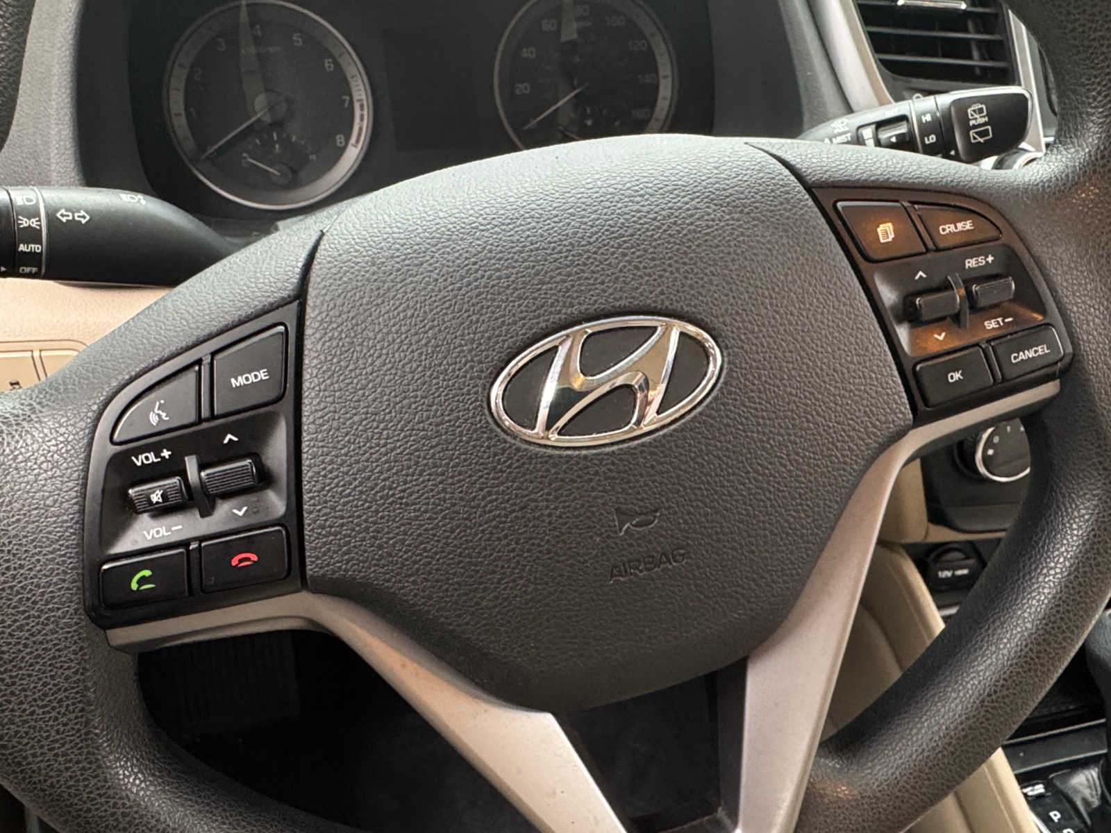 Thumbnail: 2017 Hyundai Tucson - 5