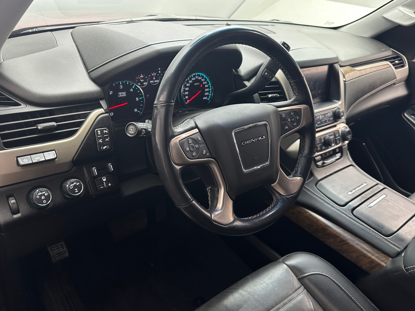 Thumbnail: 2019 GMC Yukon XL - 2