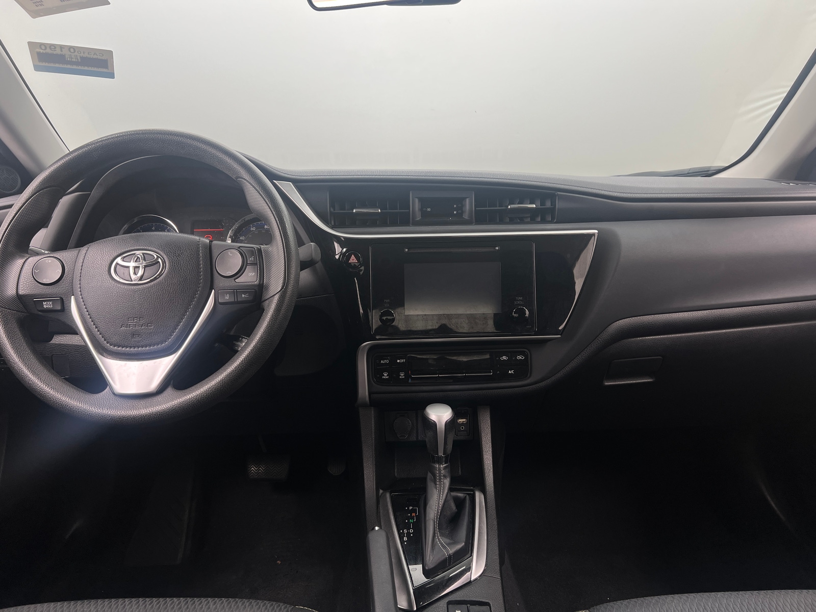 Thumbnail: 2018 Toyota Corolla - 3