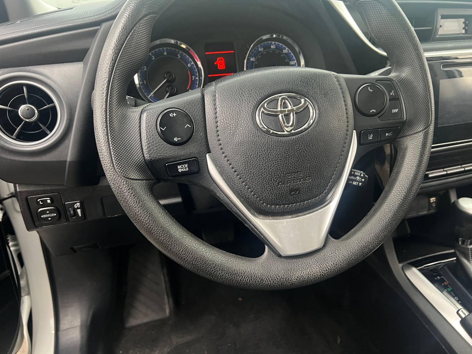 Thumbnail: 2018 Toyota Corolla - 5