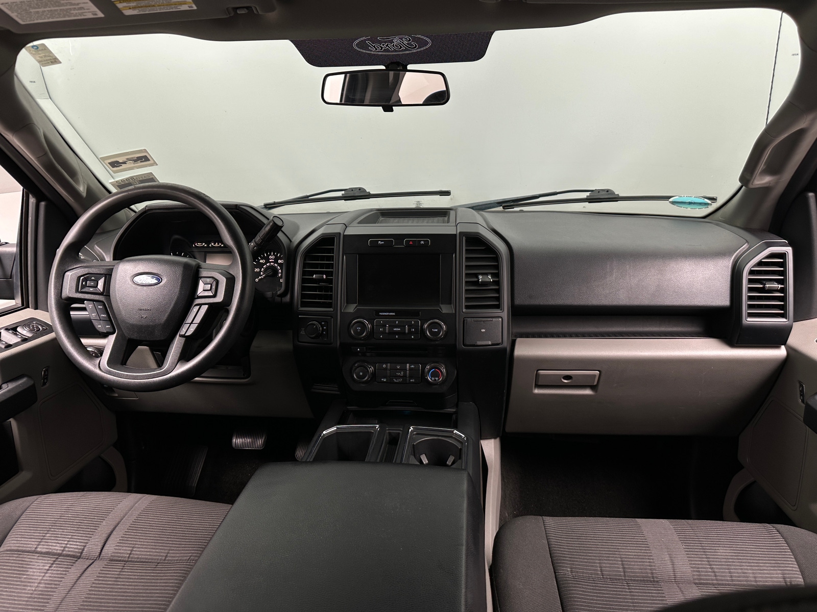 Thumbnail: 2018 Ford Econoline - 3