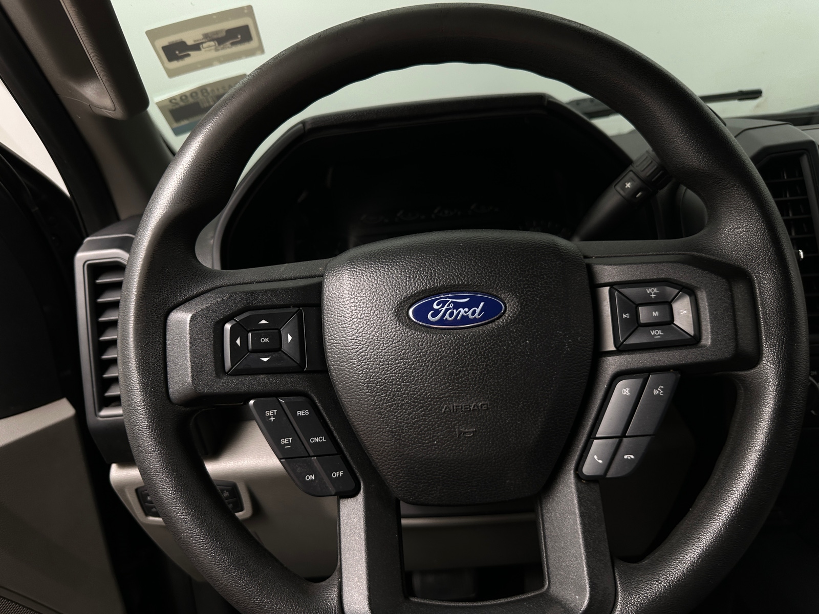 Thumbnail: 2018 Ford Econoline - 5