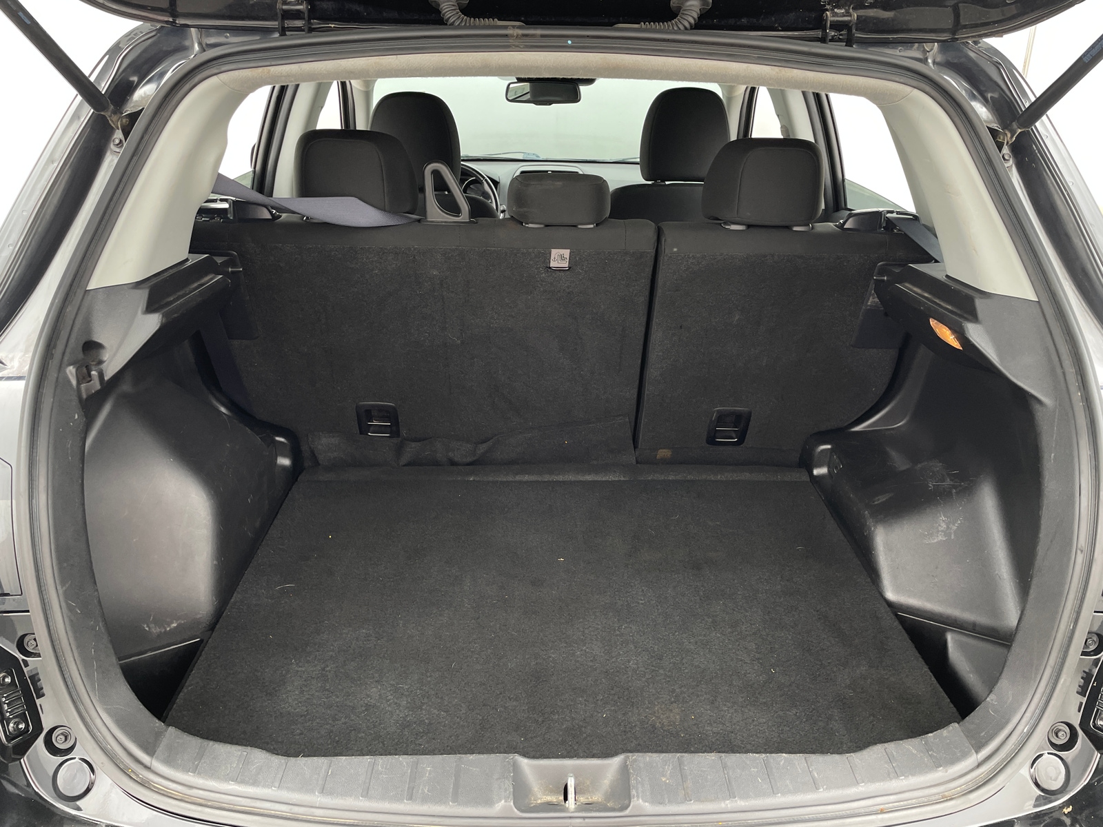 Thumbnail: 2021 Mitsubishi Outlander Sport - 7
