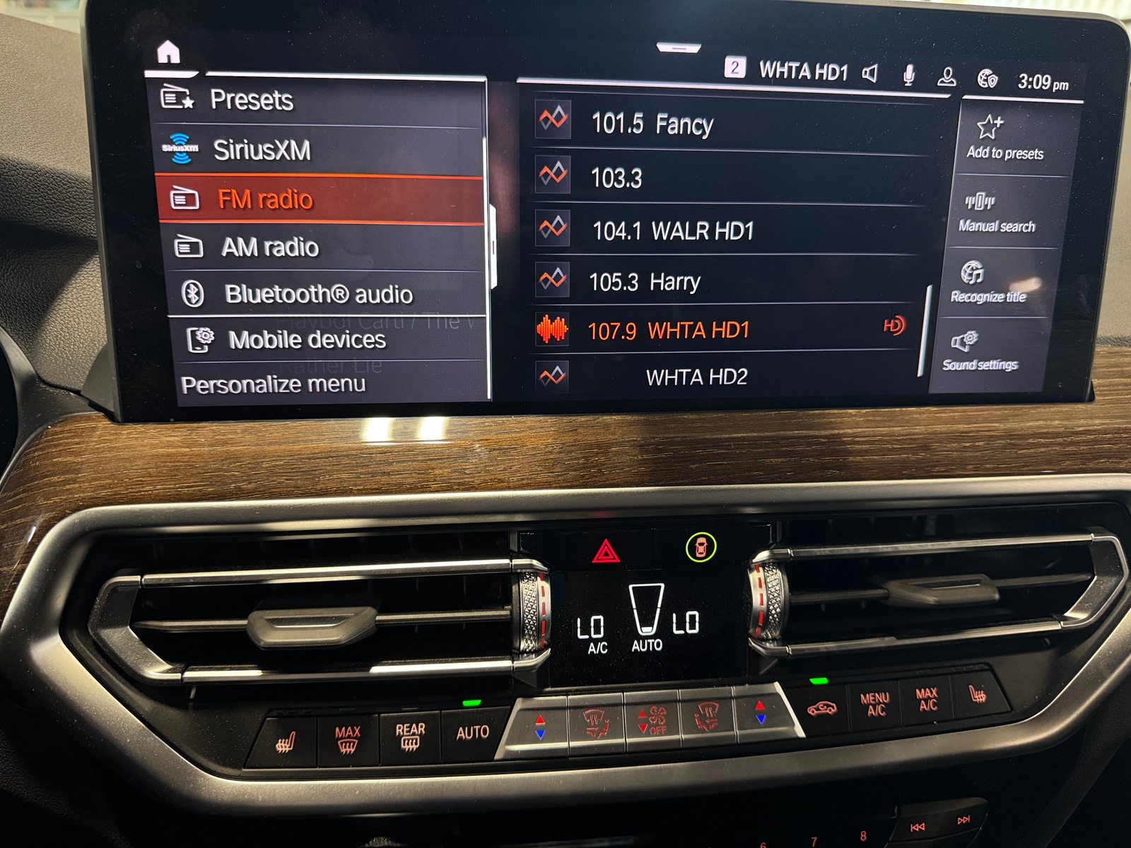 Thumbnail: 2023 BMW X3 - 3