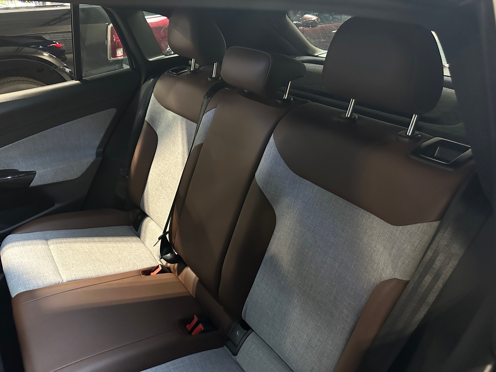 Thumbnail: 2023 Volkswagen ID.4 - 6