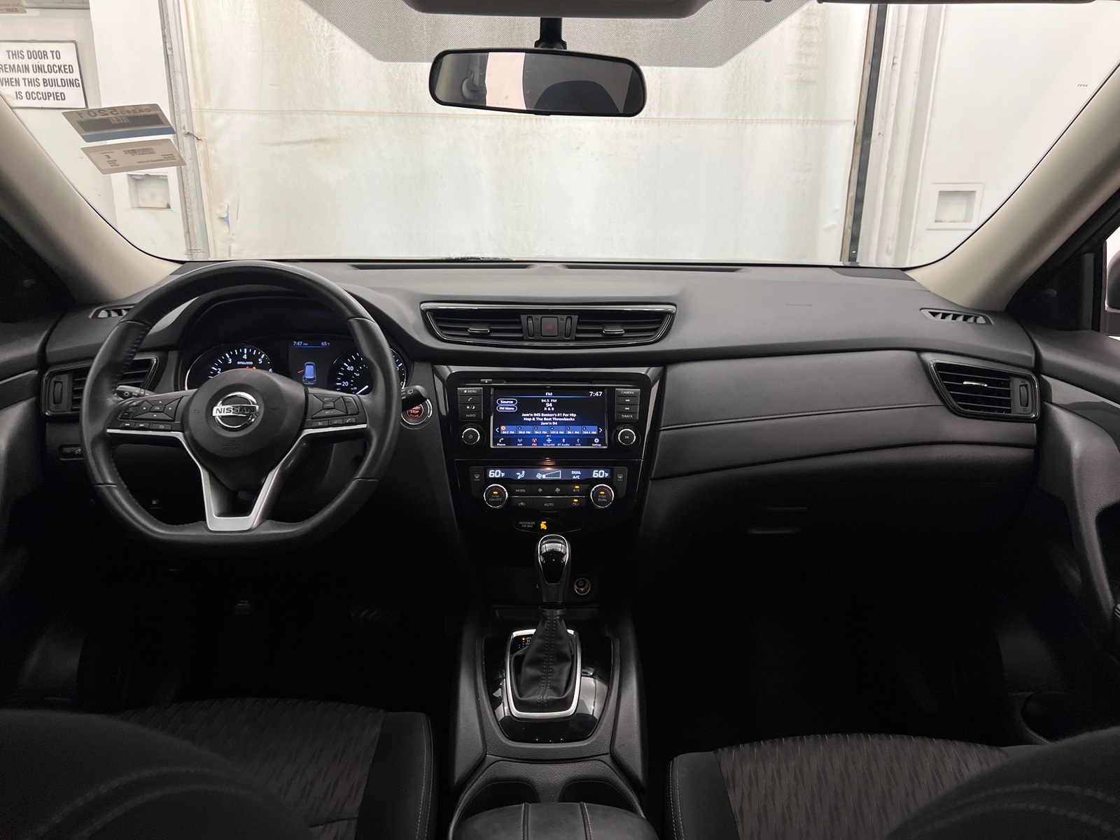 Thumbnail: 2018 Nissan Rogue - 3