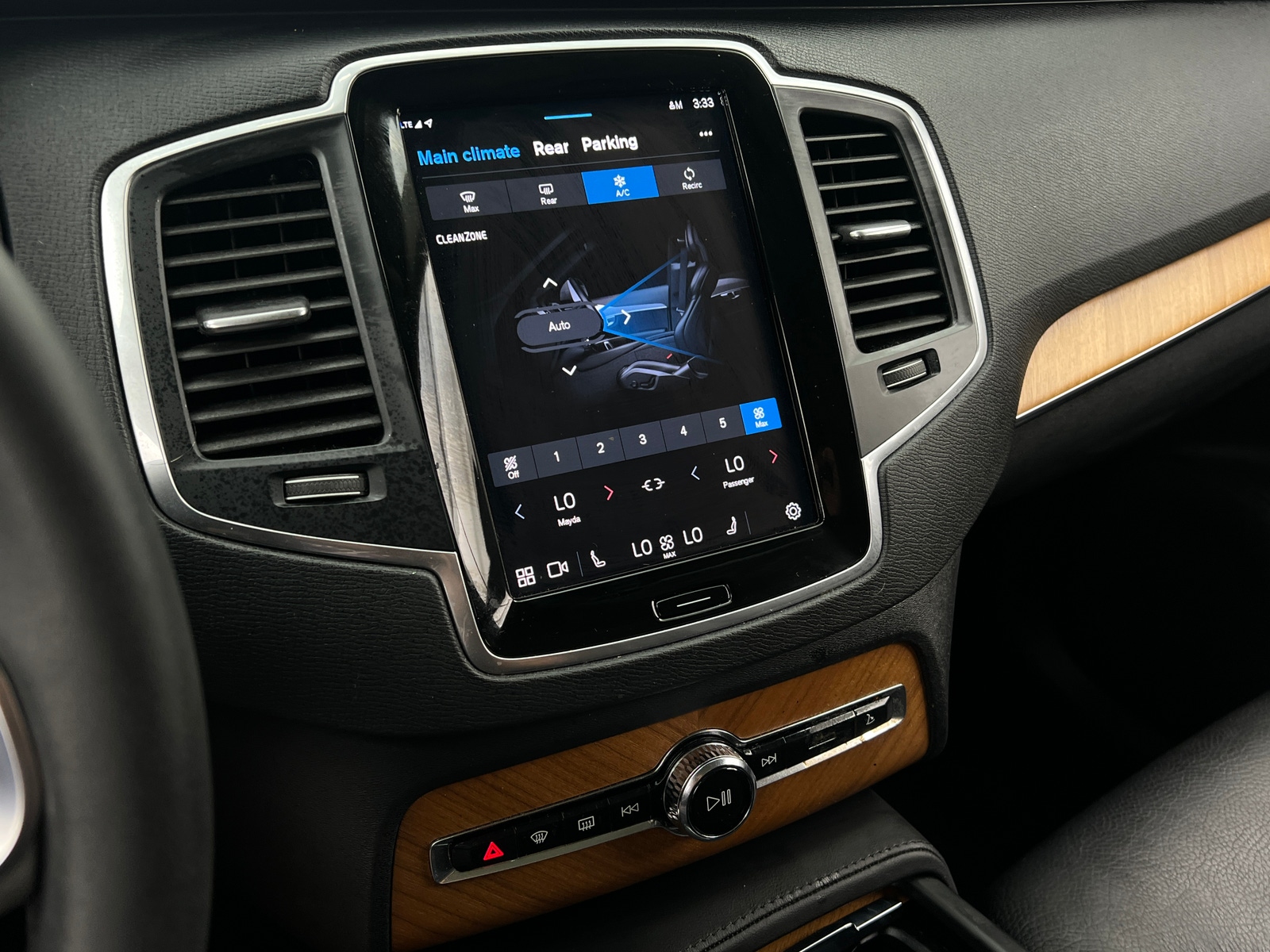 Thumbnail: 2024 Volvo XC90 - 3