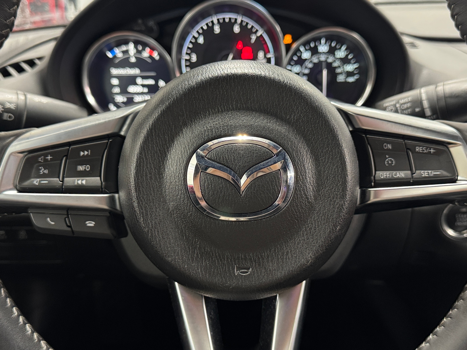 Thumbnail: 2021 Mazda MX-5 Miata - 5