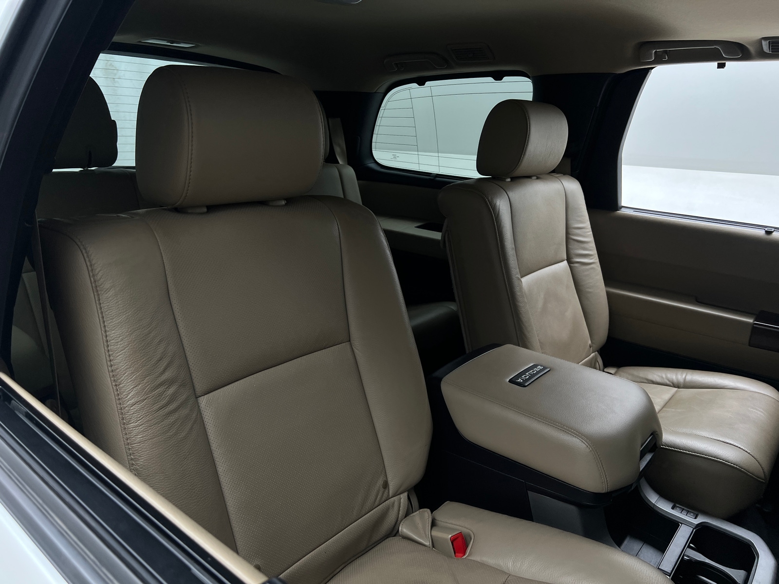 Thumbnail: 2016 Toyota Sequoia - 5