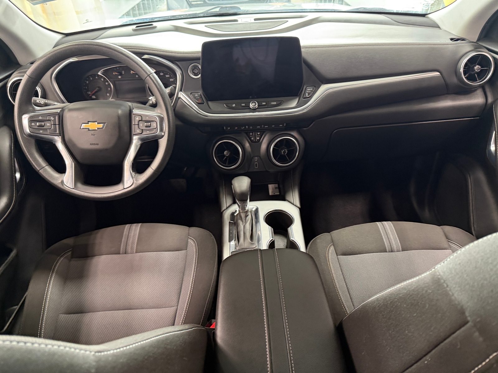 Thumbnail: 2023 Chevrolet Blazer - 3