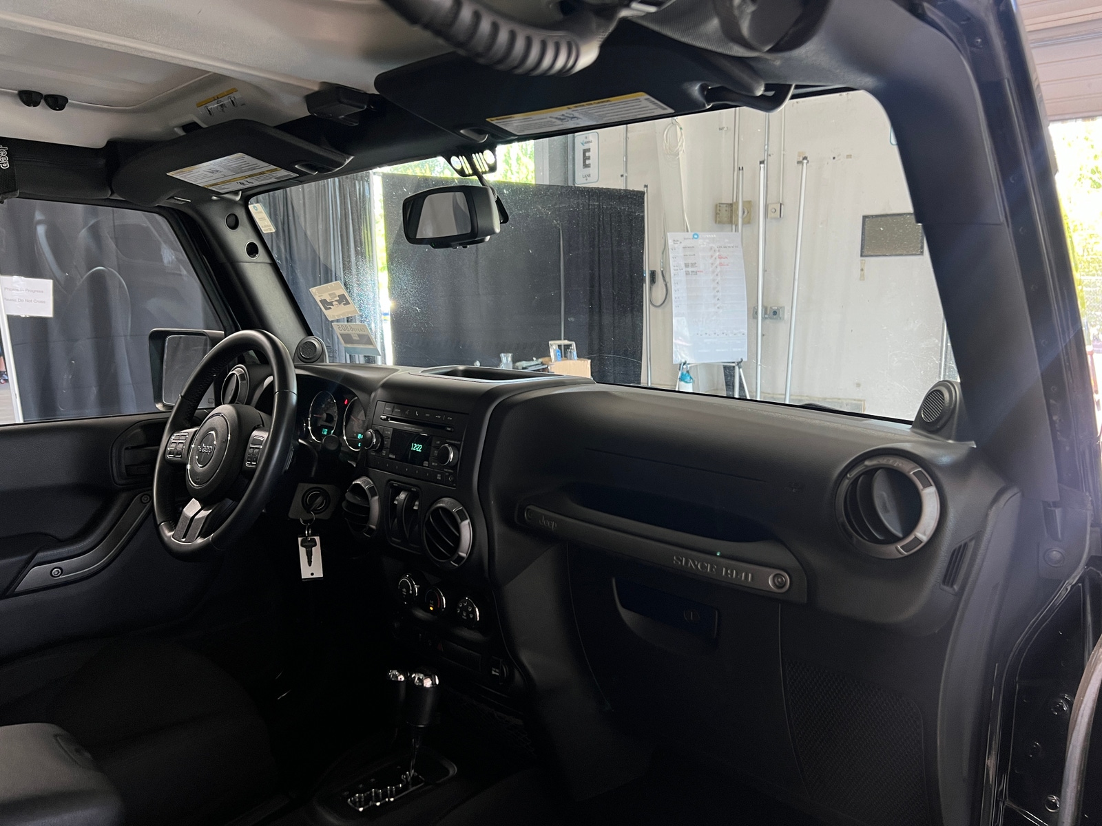 Thumbnail: 2014 Jeep Wrangler - 3
