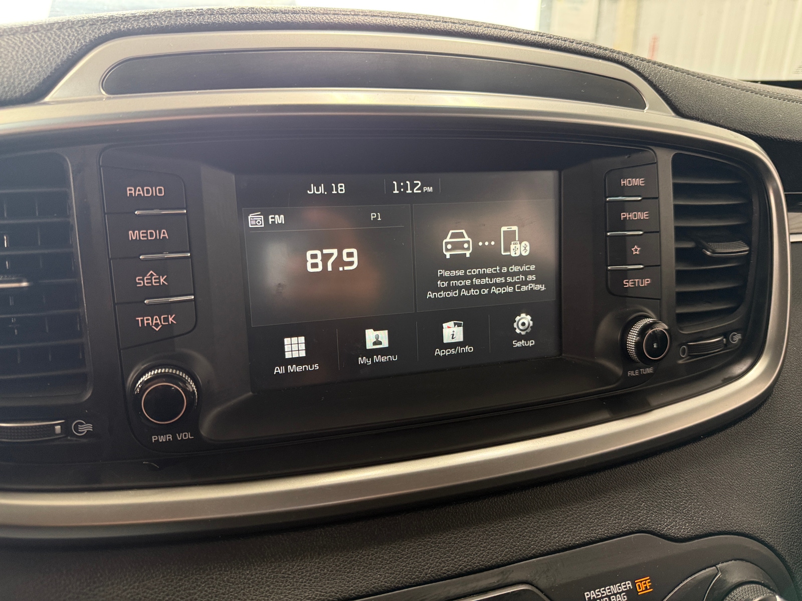 Thumbnail: 2020 Kia Sorento - 4