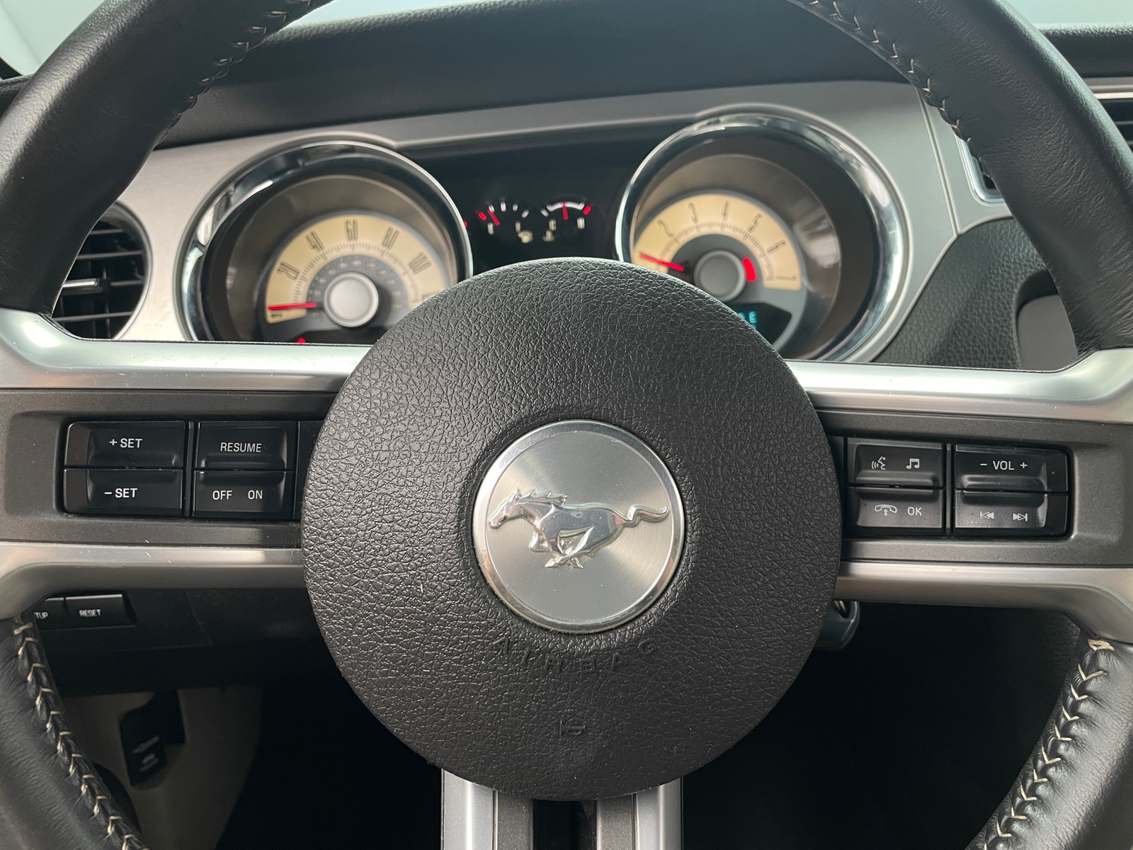 Thumbnail: 2010 Ford Mustang - 5
