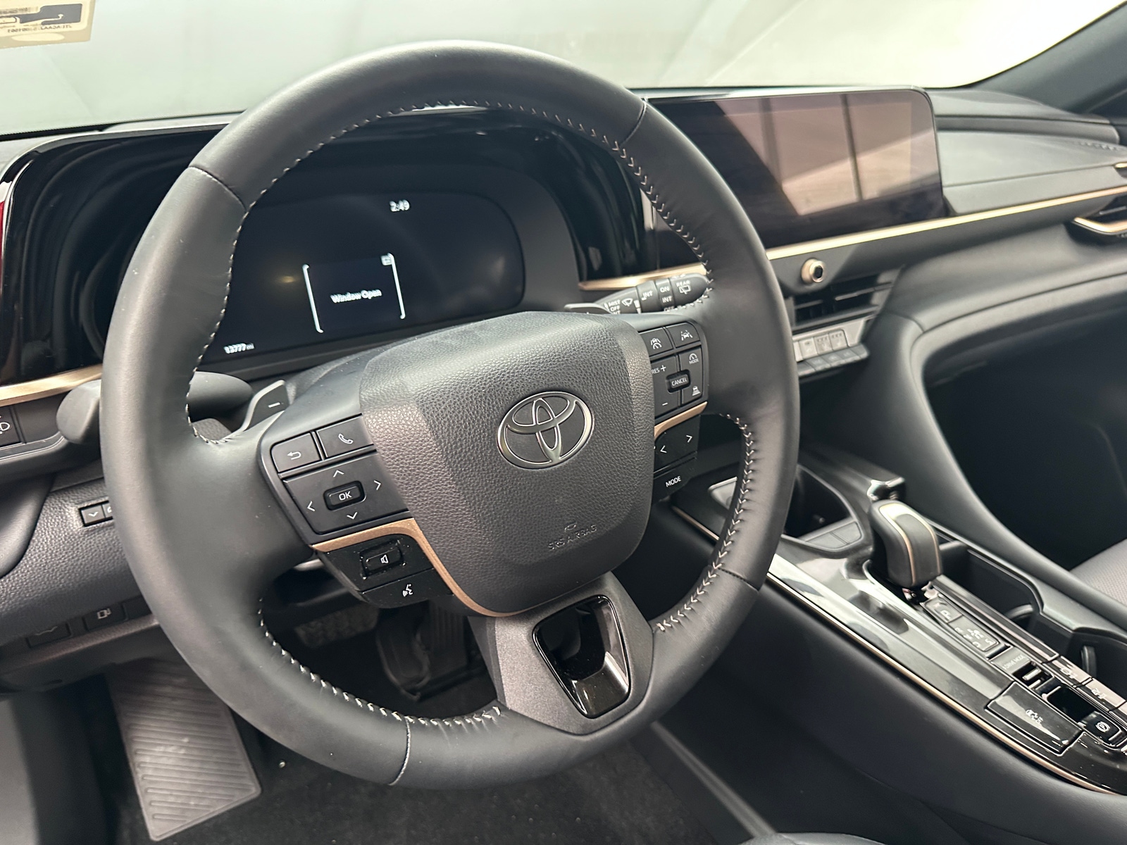 Thumbnail: 2025 Toyota Crown Signia - 4