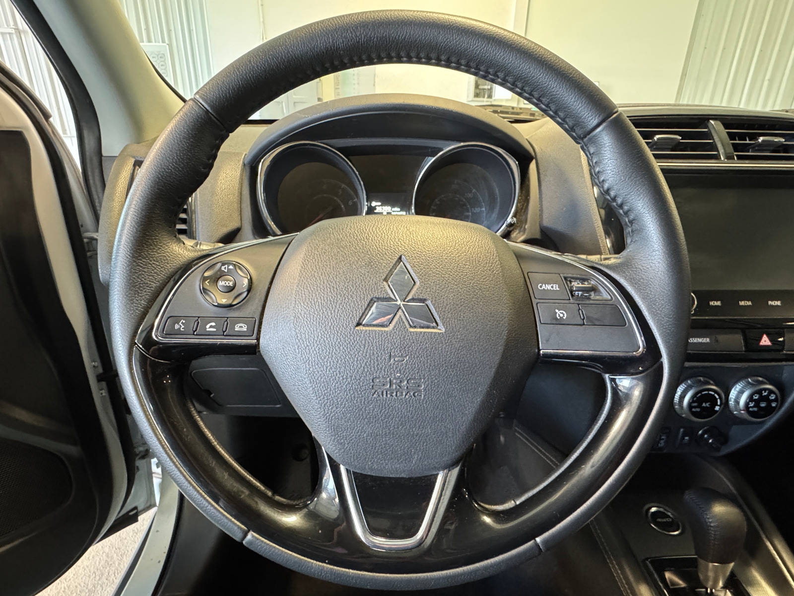Thumbnail: 2020 Mitsubishi Outlander Sport - 5