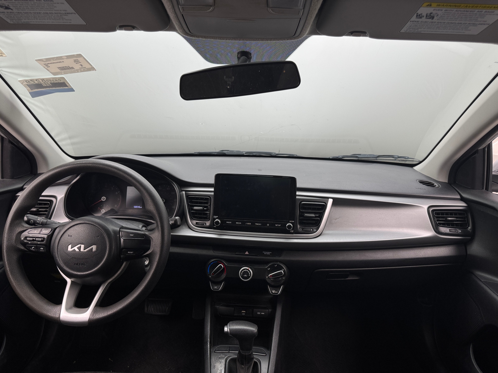 Thumbnail: 2023 Kia Rio - 3