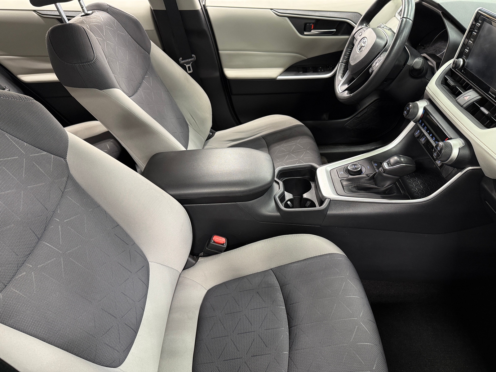 Thumbnail: 2021 Toyota RAV4 - 2