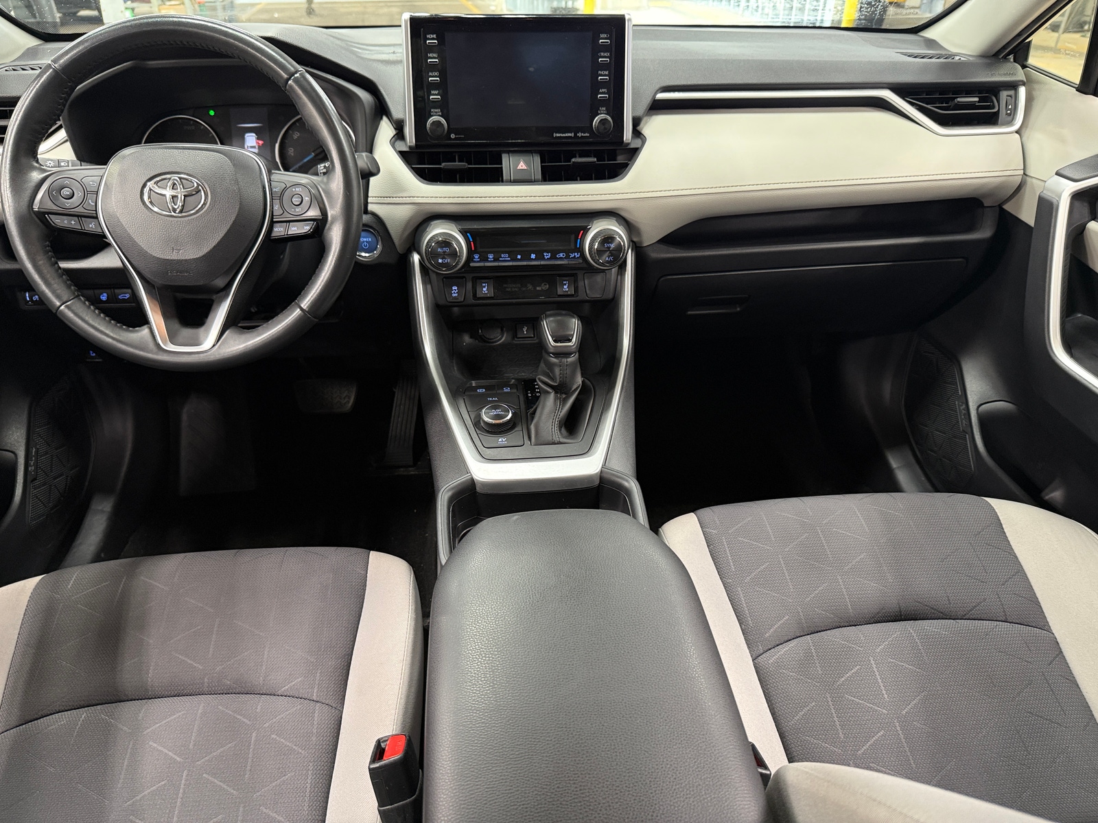 Thumbnail: 2021 Toyota RAV4 - 3