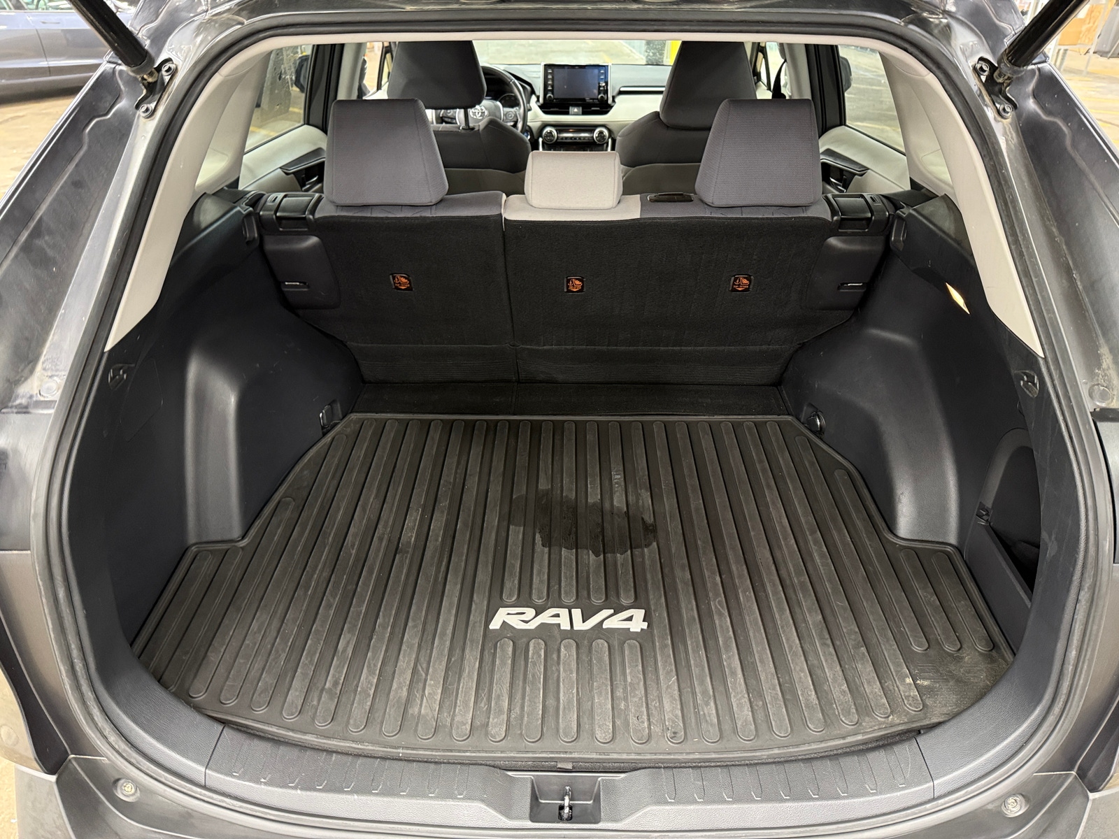 Thumbnail: 2021 Toyota RAV4 - 7
