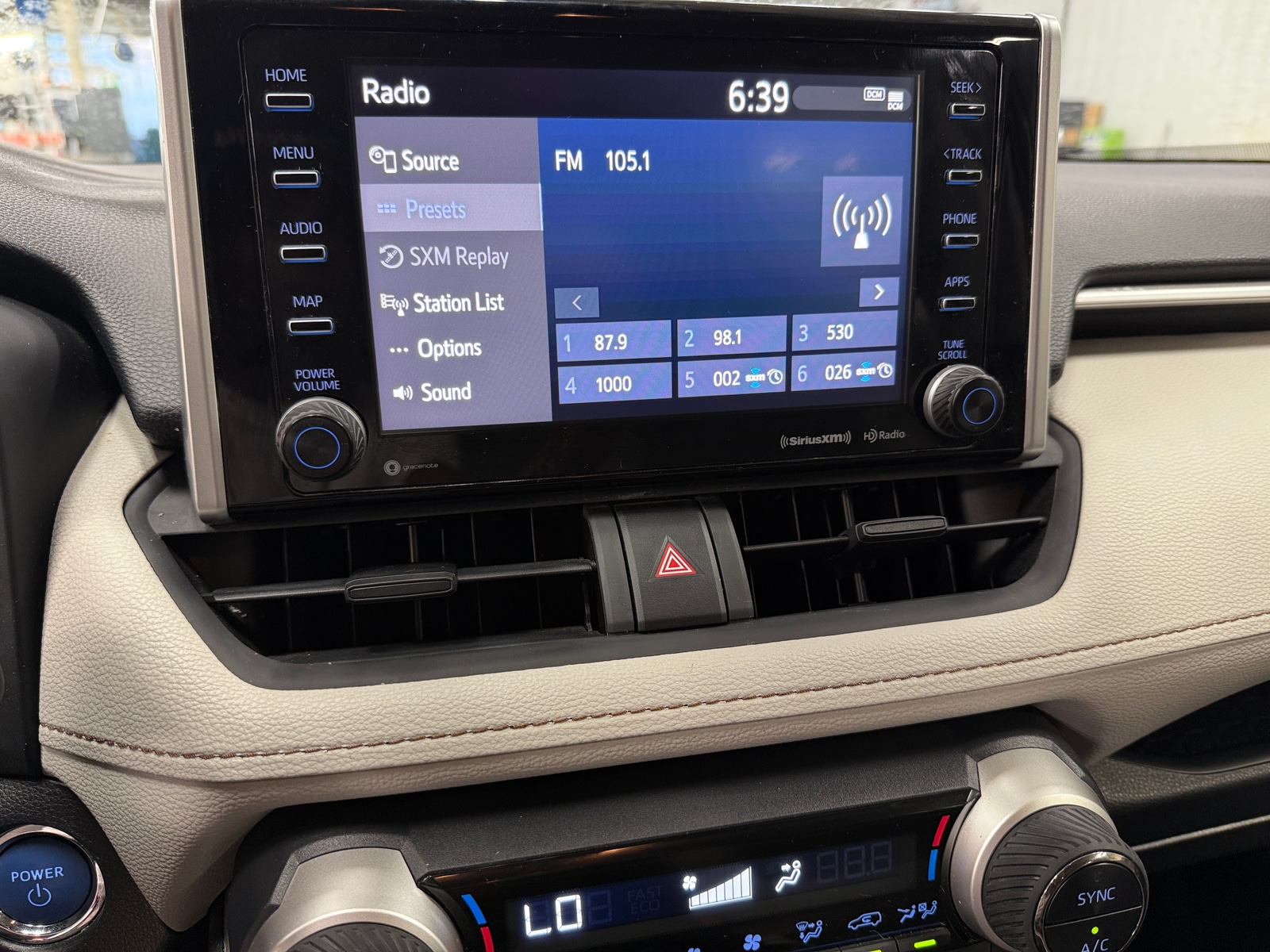 Thumbnail: 2021 Toyota RAV4 - 4