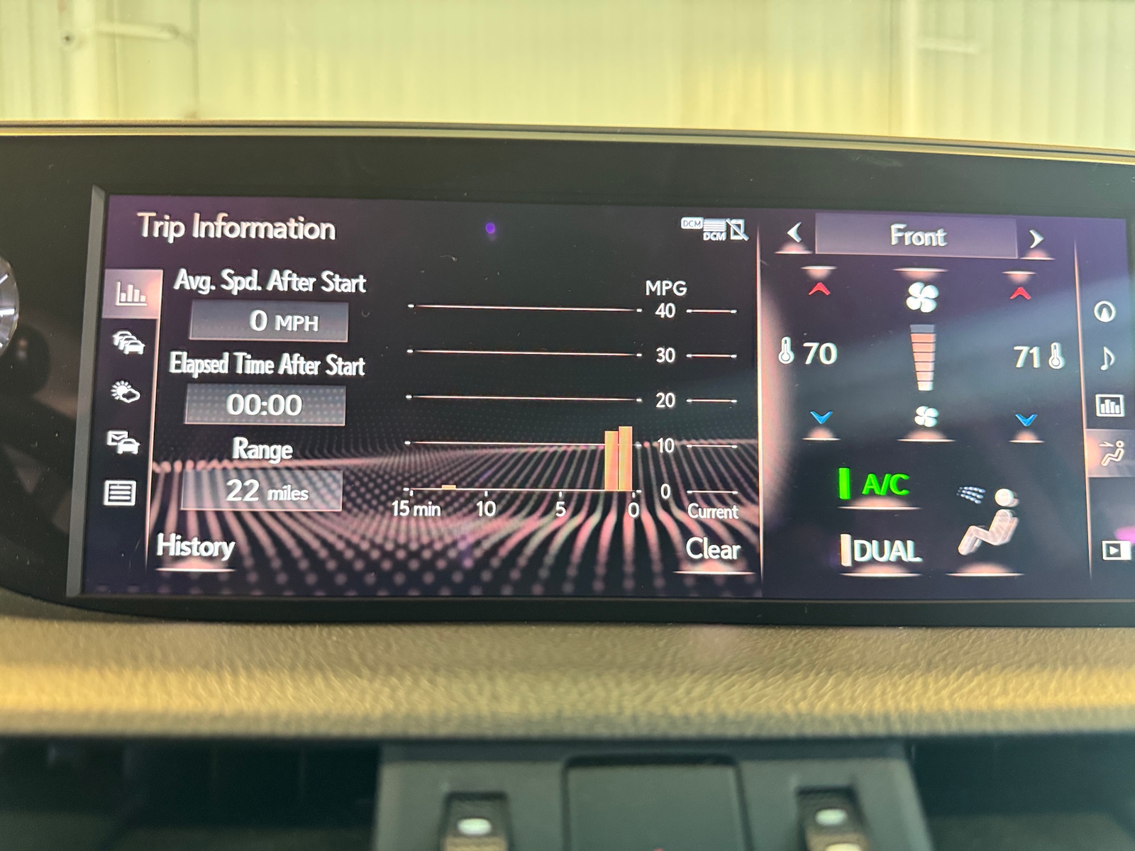 Thumbnail: 2020 Lexus ES - 3