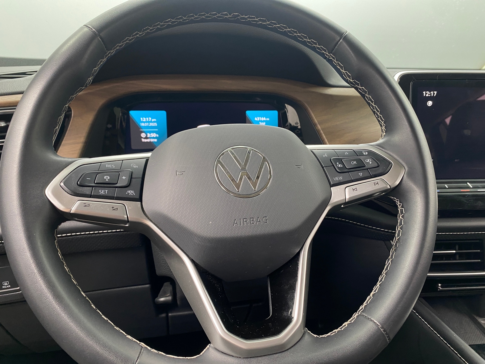 Thumbnail: 2024 Volkswagen Atlas - 4