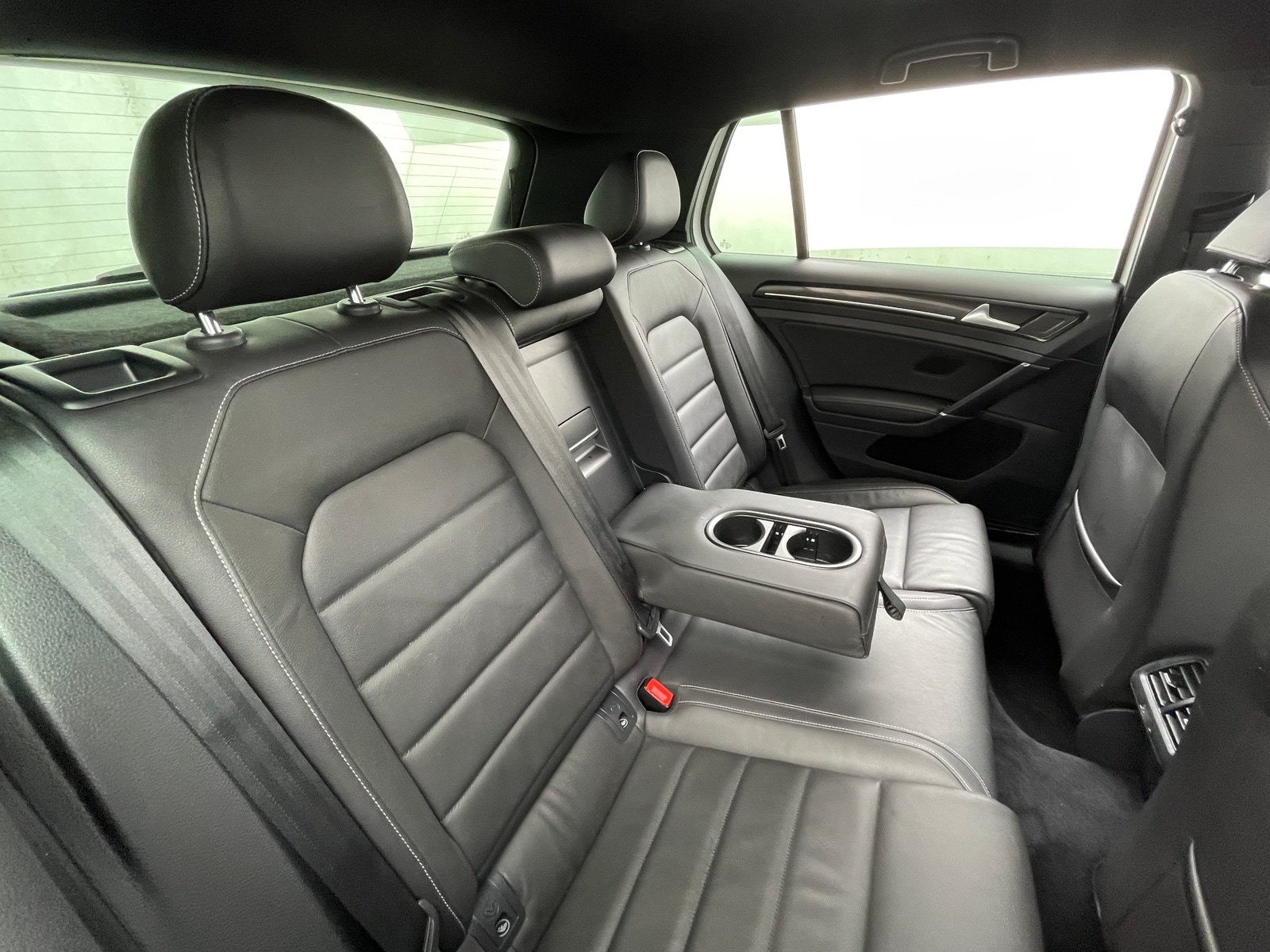 Thumbnail: 2016 Volkswagen Golf - 5