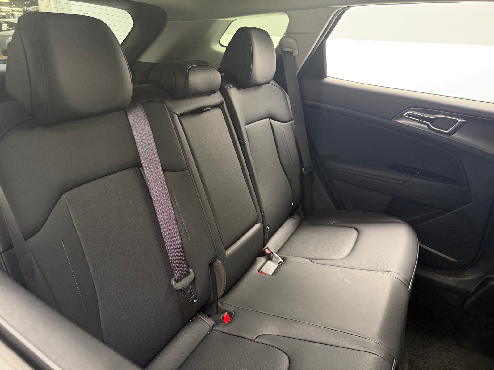 Thumbnail: 2023 Kia Sportage - 5