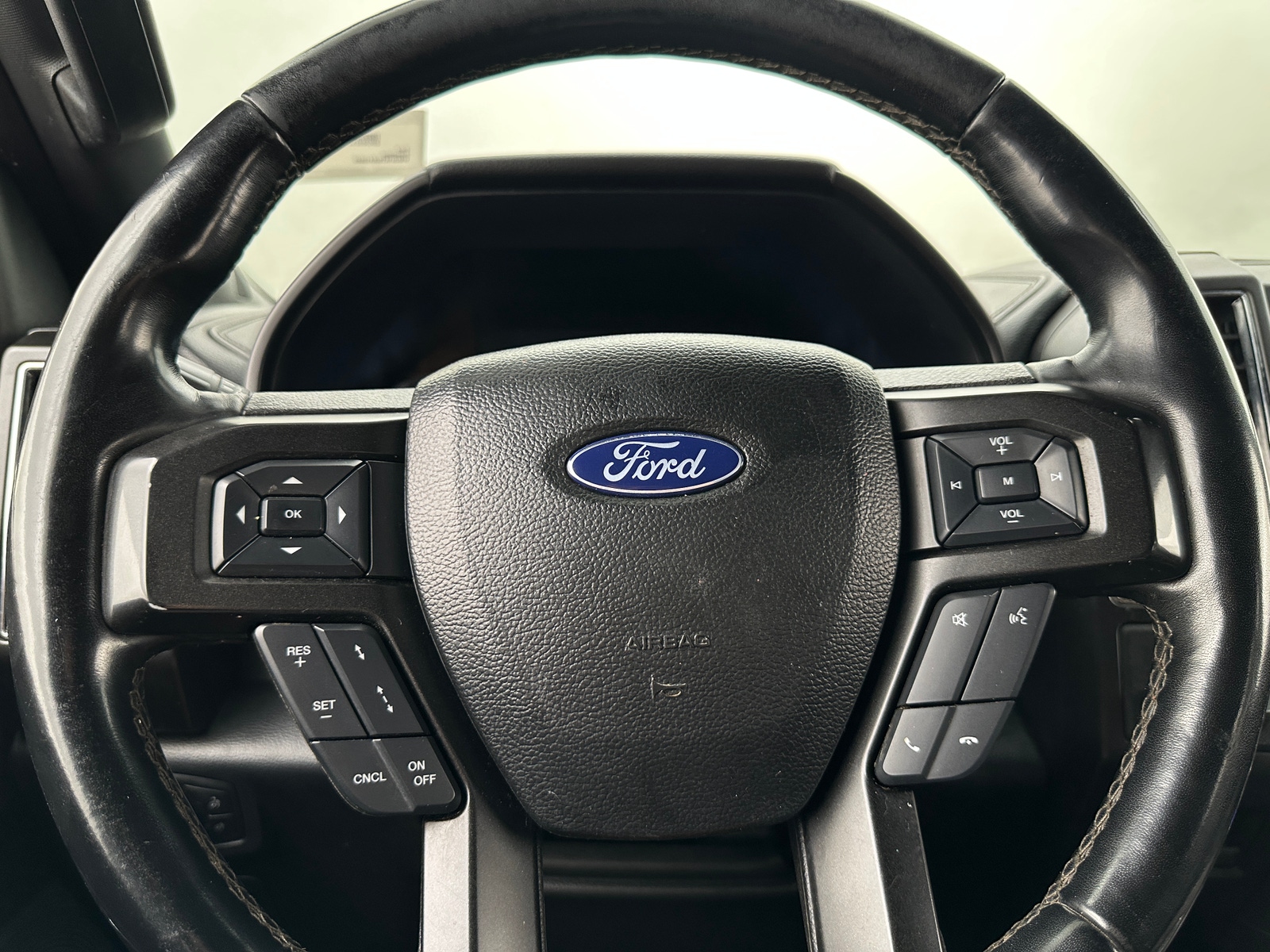 Thumbnail: 2018 Ford Expedition - 4