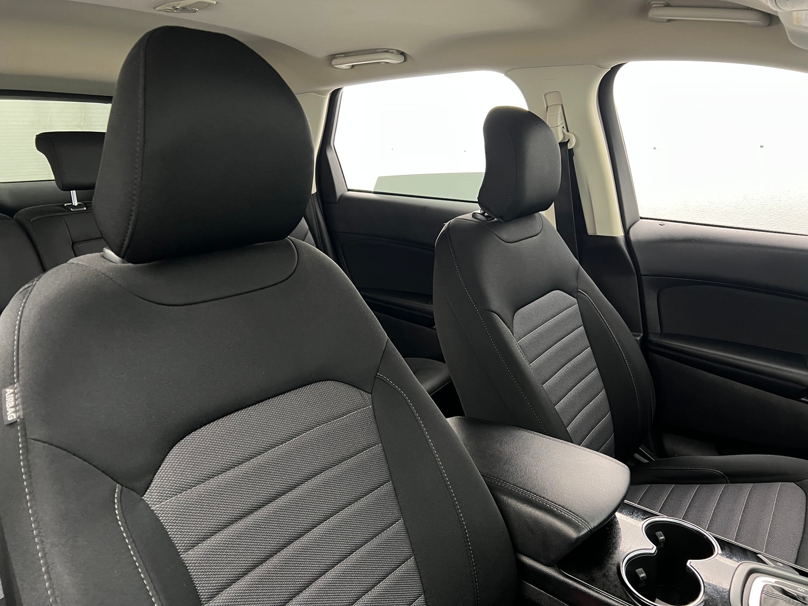 Thumbnail: 2017 Ford Edge - 2