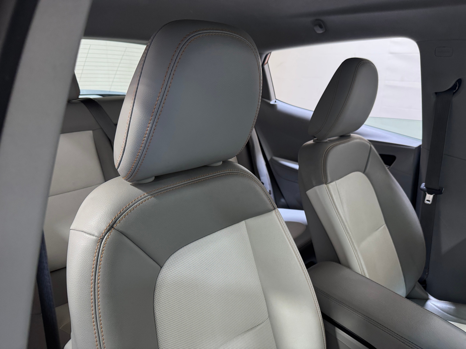 Thumbnail: 2017 Chevrolet Bolt EV - 2