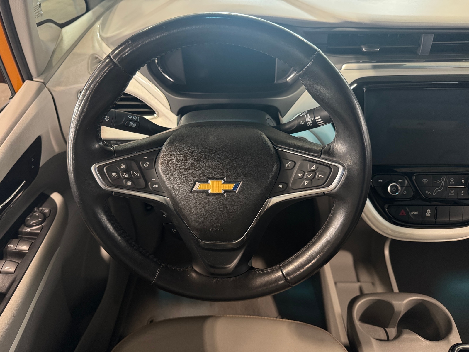 Thumbnail: 2017 Chevrolet Bolt EV - 5