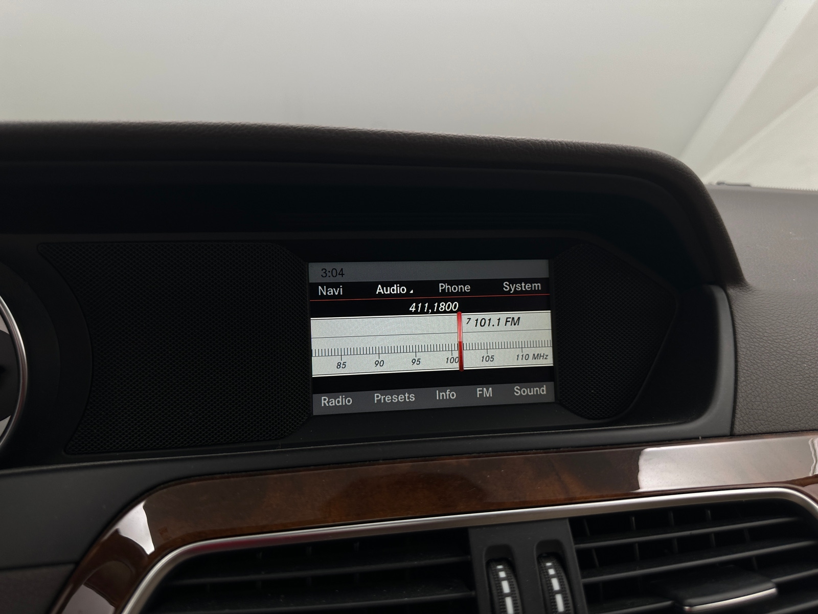 Thumbnail: 2013 Mercedes-Benz C-Class - 3