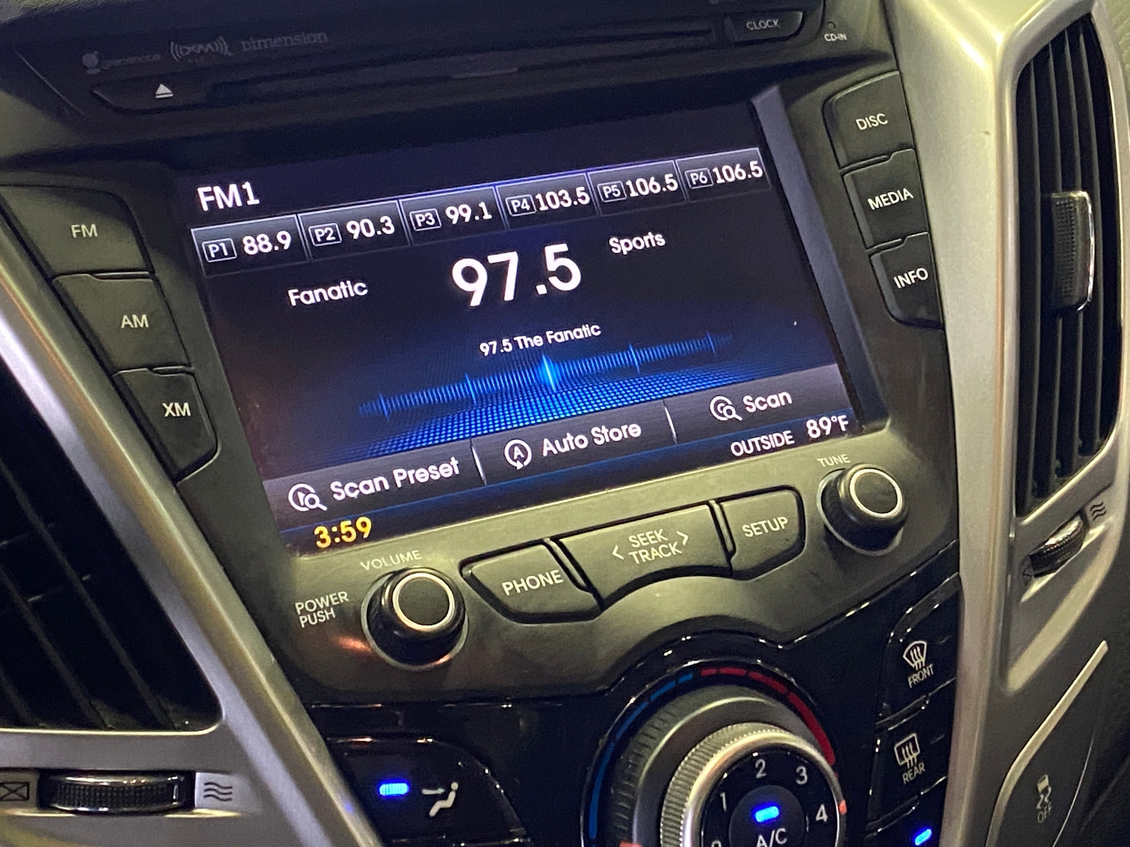 Thumbnail: 2015 Hyundai Veloster - 4