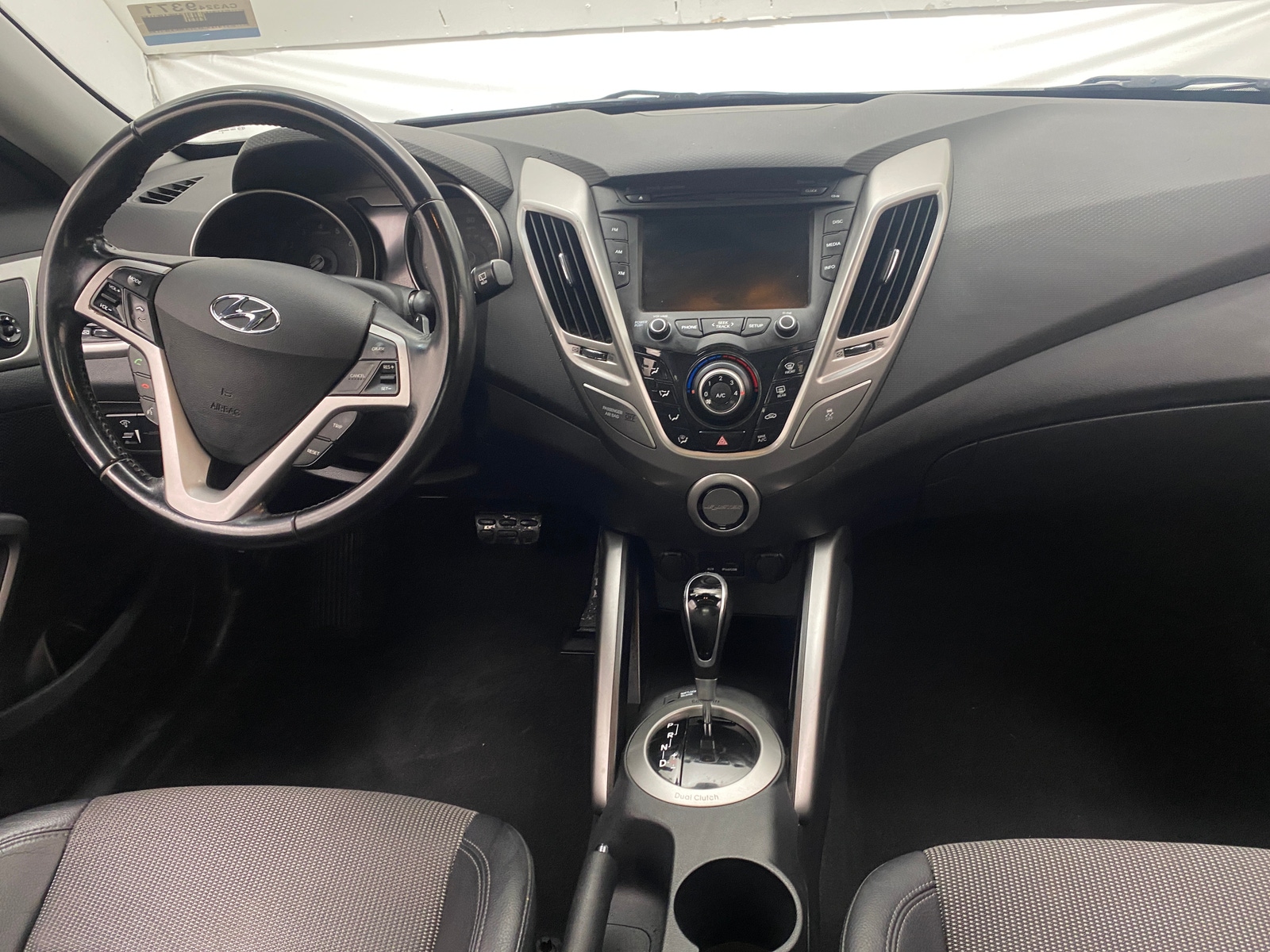 Thumbnail: 2015 Hyundai Veloster - 3