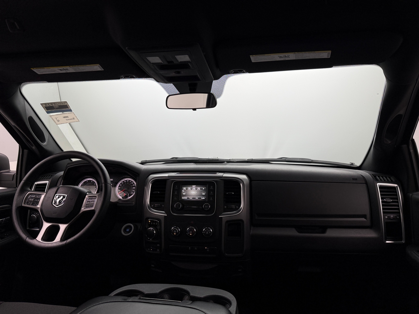 Thumbnail: 2022 RAM 1500 Classic - 3