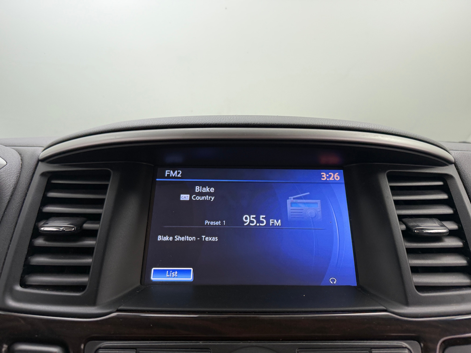 Thumbnail: 2014 Nissan Pathfinder - 3