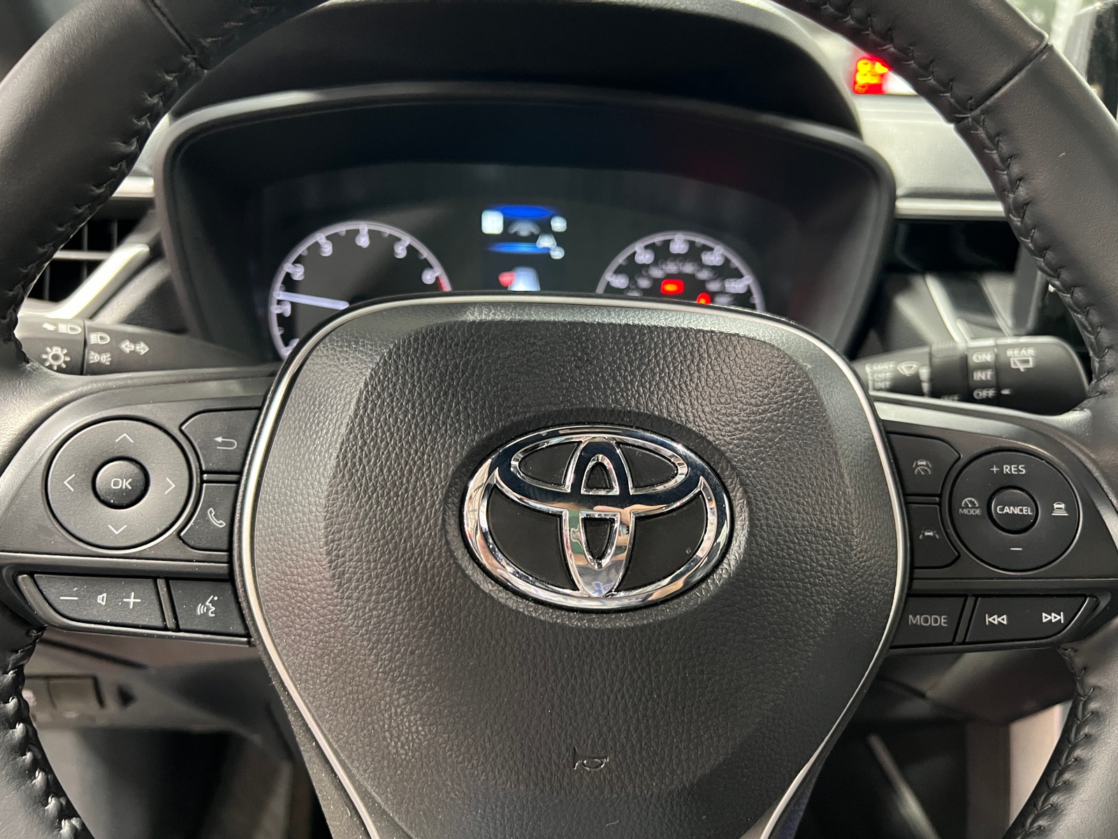 Thumbnail: 2024 Toyota Corolla Cross - 5
