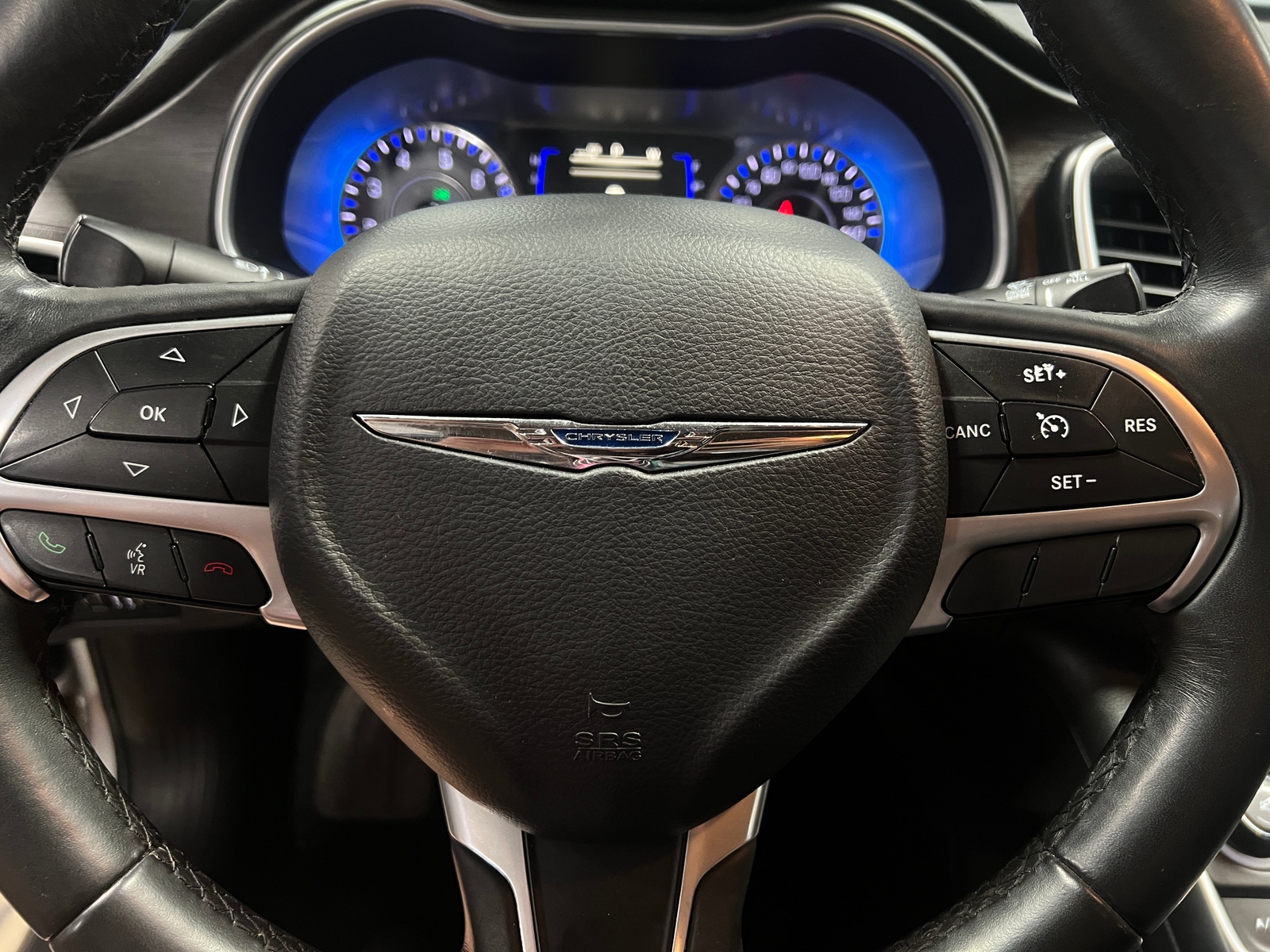 Thumbnail: 2016 Chrysler 200 - 5