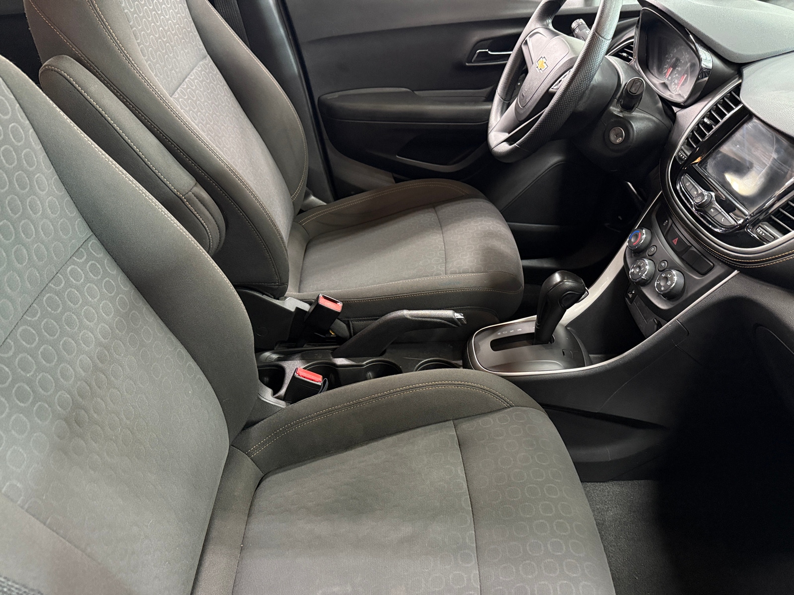 Thumbnail: 2018 Chevrolet Trax - 2